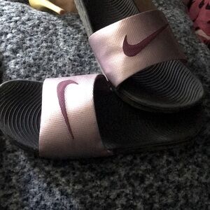 Size 8 Nike slides